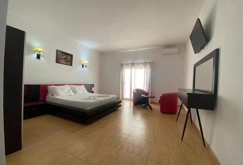 Hotel Velipoja Park