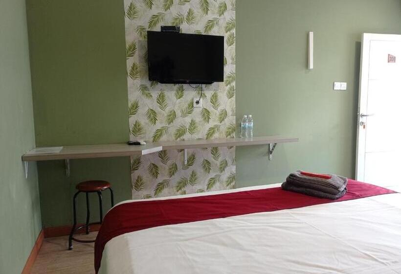 בית מלון כפרי Rumah Kopi Syariah