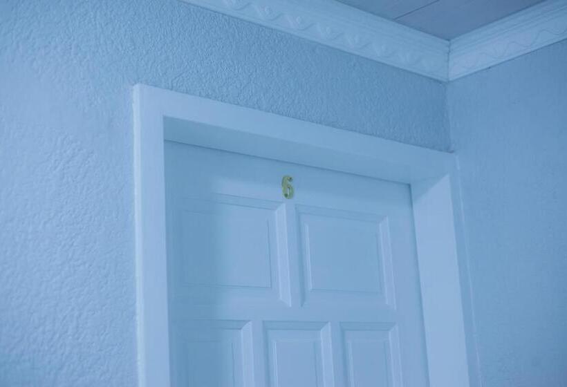 Пансион Kv Luxury Guest House