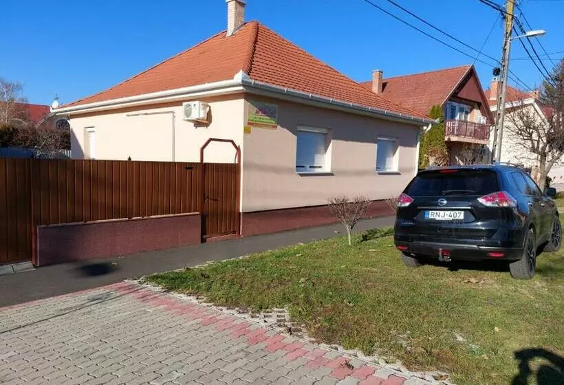 پانسیون Marinica Apartman 3