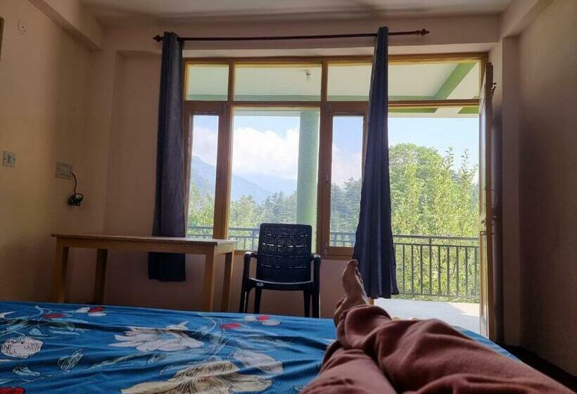 Пансион Old Monk Inn