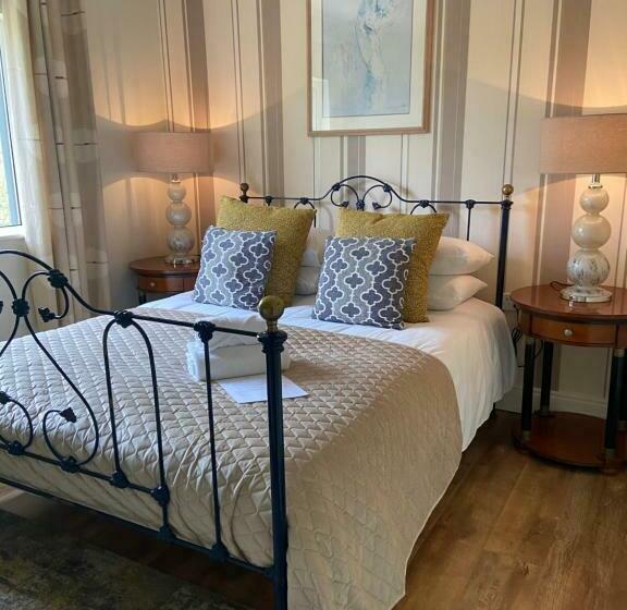 פנסיון Sycamore Lodge