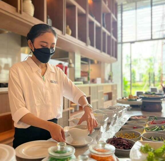 Ra Suites Simatupang