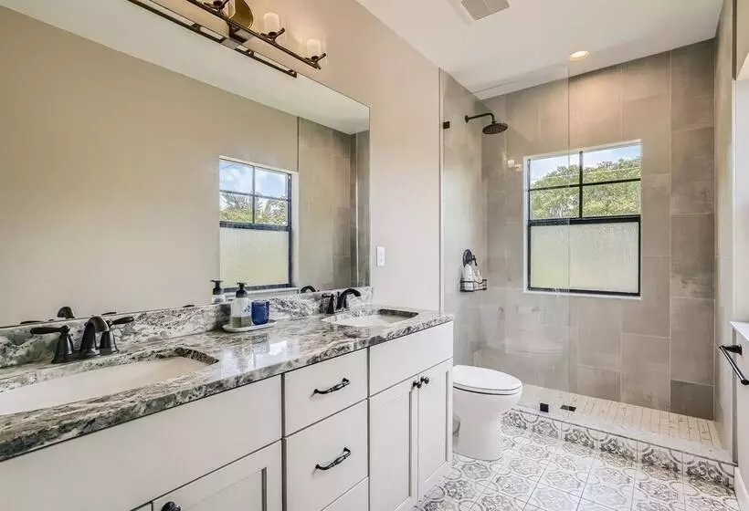 Villa Del Flamingo 4bd 3ba Private