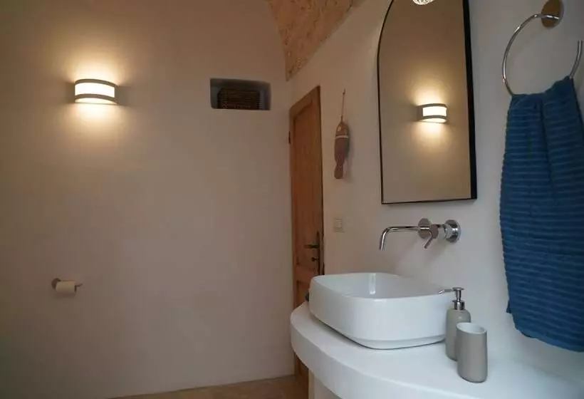 Il Biancospino   Graziosa Dimora Con Vasca In Camera