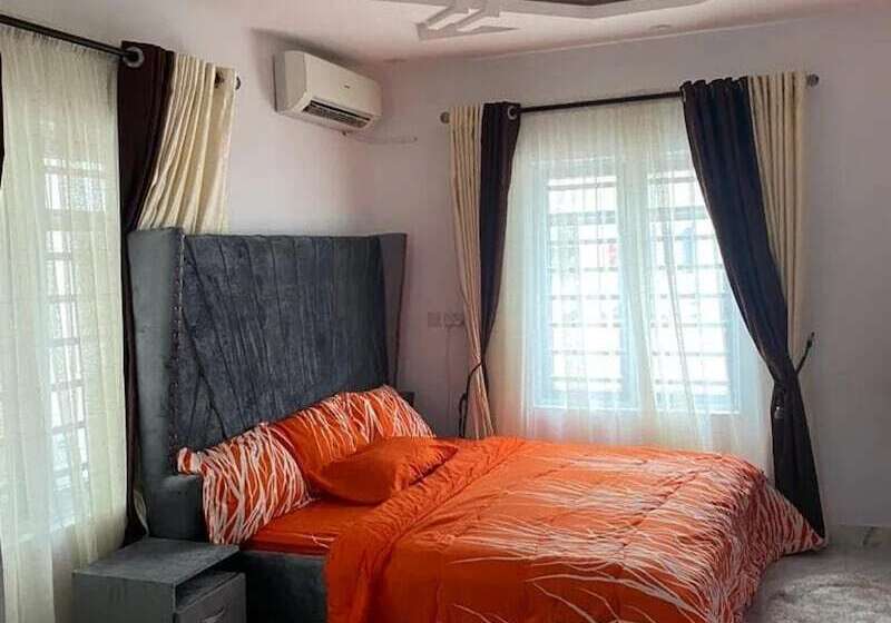 Immaculate 2 Bed Apartment In Lekki Ajah