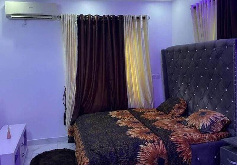 Immaculate 2 Bed Apartment In Lekki Ajah