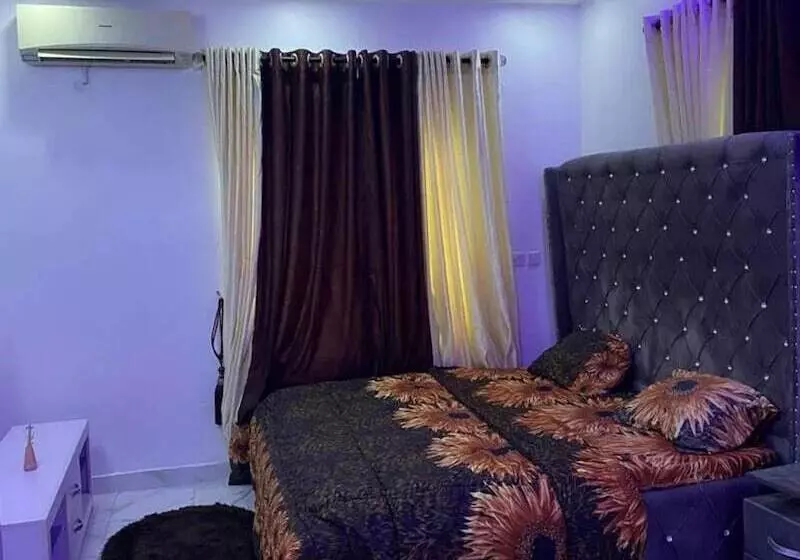 Immaculate 2 Bed Apartment In Lekki Ajah