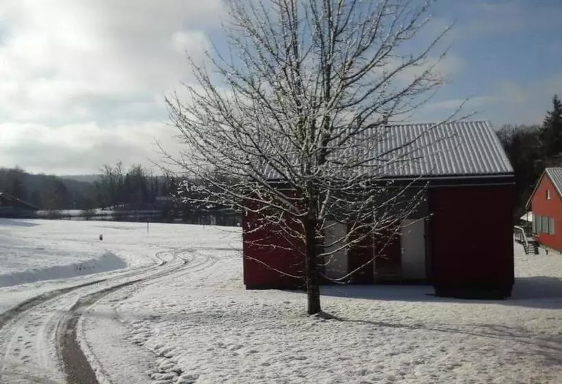 Chalet Sur Bord De L Eau