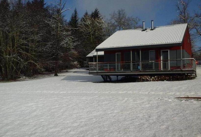 Chalet Sur Bord De L Eau