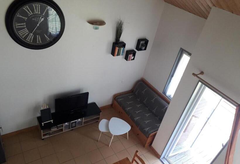 Chalet Sur Bord De L Eau