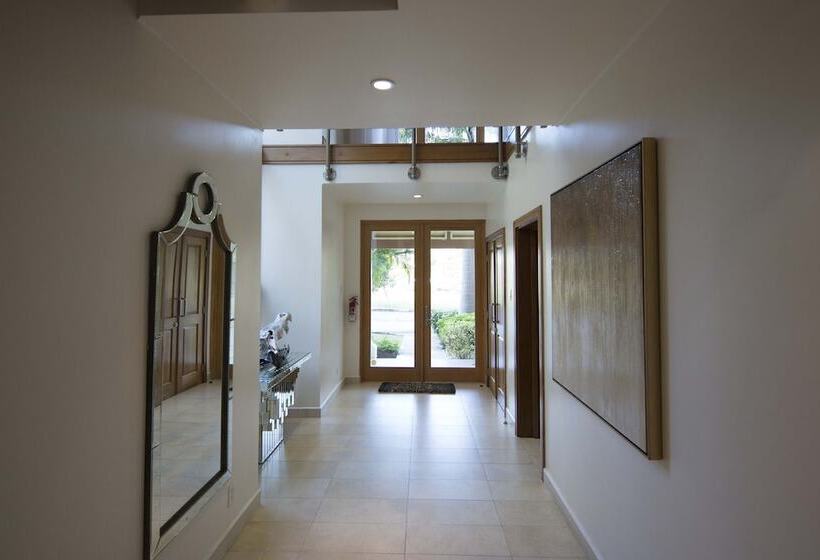 Zenbreak Hillside Loft 5