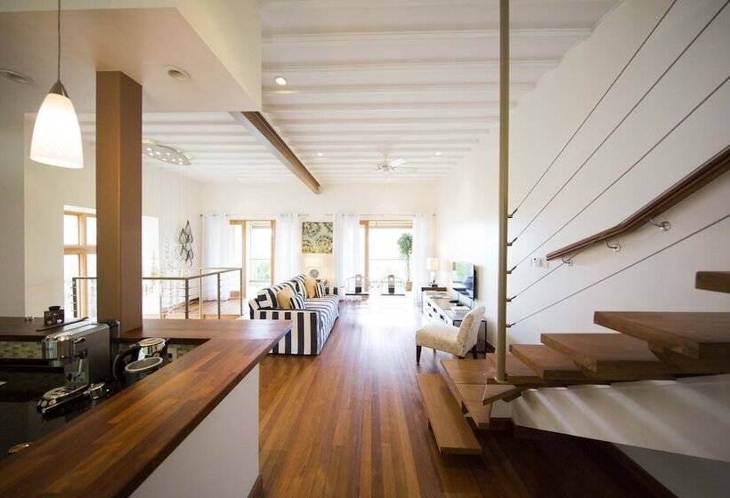 Zenbreak Hillside Loft 5