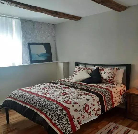 Aamiaismajoitus (B&B) Auberge Le Petit Séjour