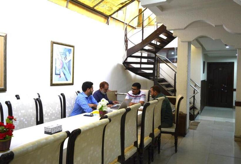 Quick Continental Hotel Jail Road