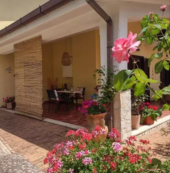 Casa Mimosa Holiday Room