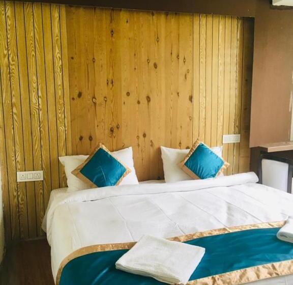 Hotel The Indian Kargil