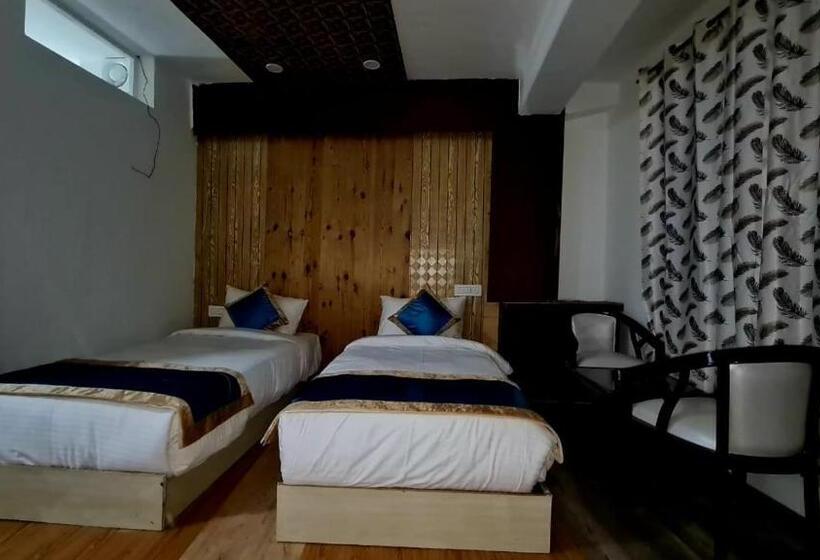 Hotel The Indian Kargil