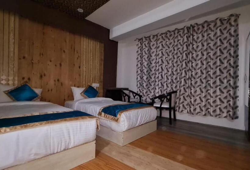 Hotel The Indian Kargil