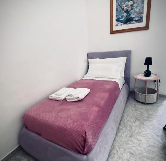 بنسيون Casa De Avòs