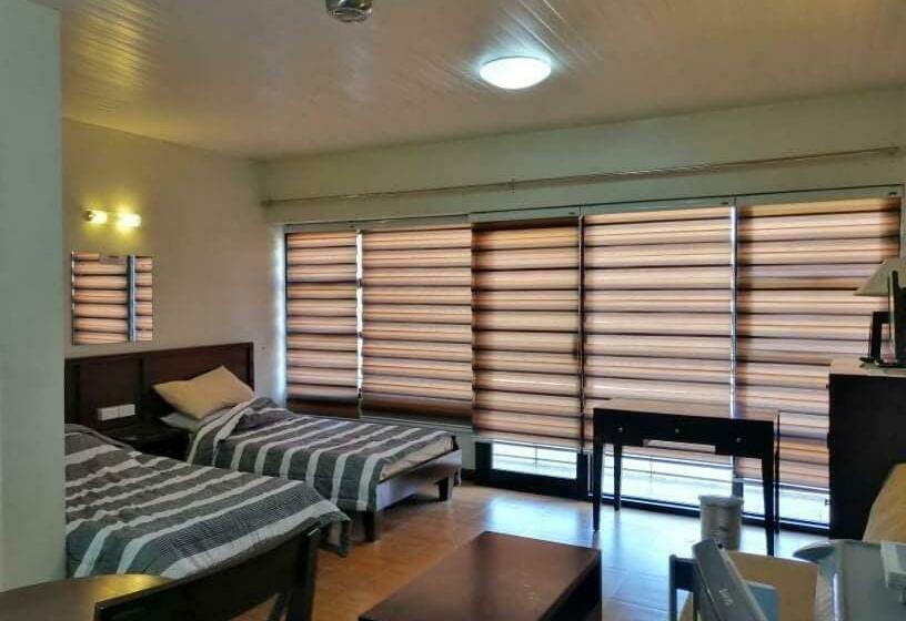 3 Pax Charming Foggy Cold Breeze, Cozy Gardenville