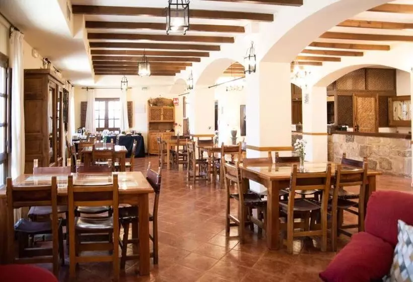 Retkeilymaja Posada De Zorita De Los Canes