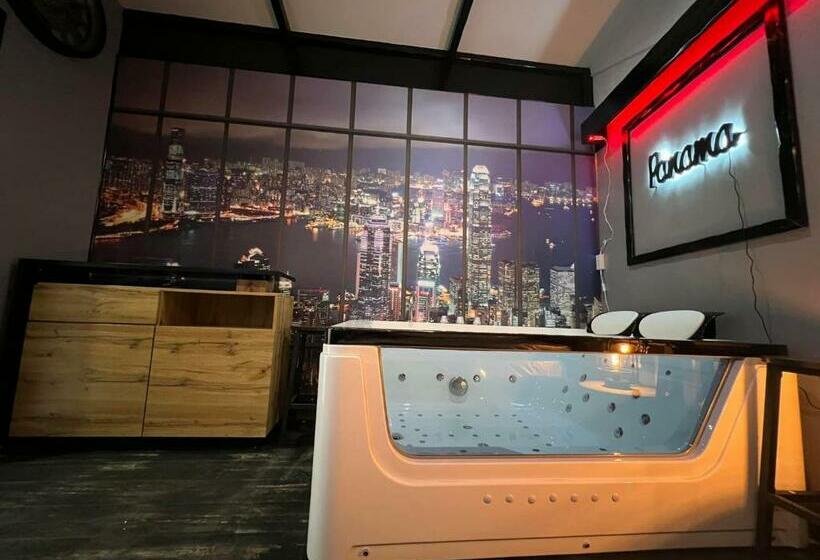 Bed and Breakfast Luxury Room