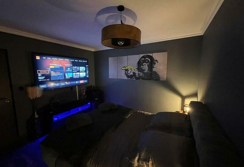 Bed and Breakfast Luxury Room