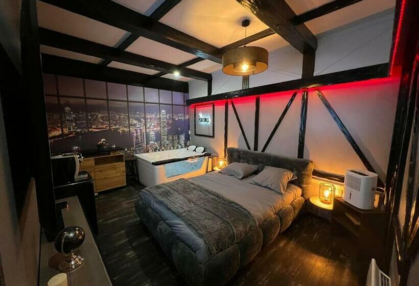 Bed and Breakfast Luxury Room