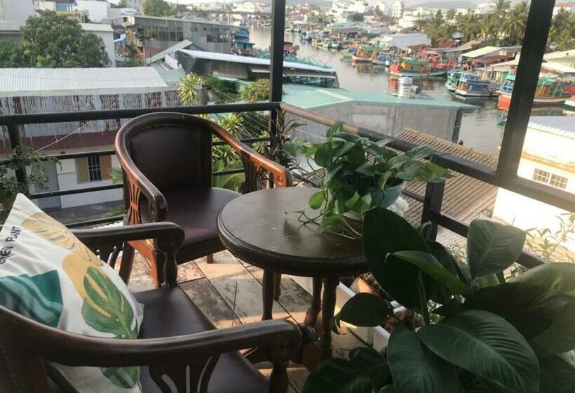 Bed and Breakfast Nhà Nghỉ Phương Dung