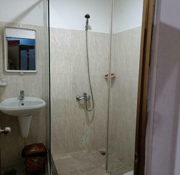 Bed and Breakfast Nhà Nghỉ Phương Dung