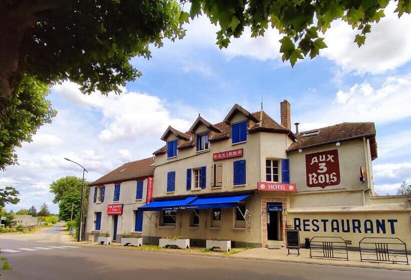 Отель Aux Trois Rois