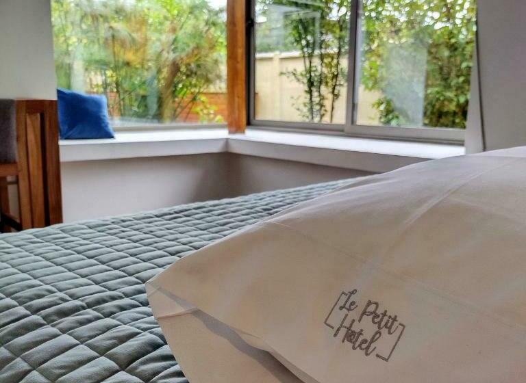 Hotel Le Petit