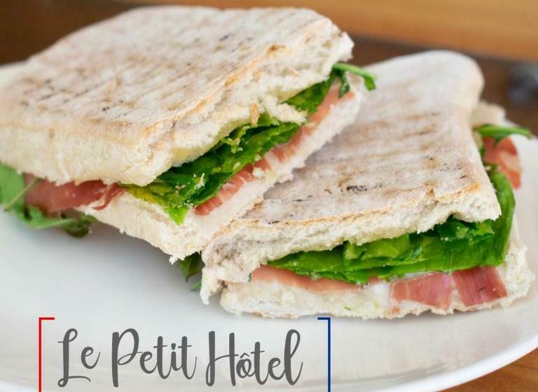 Hotel Le Petit