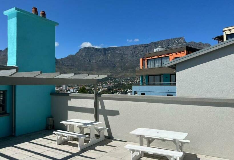 Hostel Table Mountain Inn