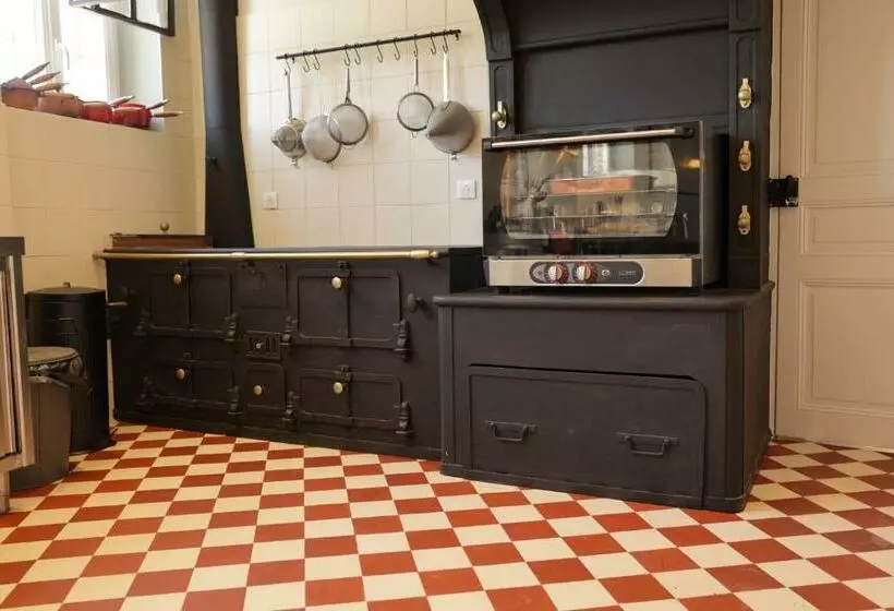 Aamiaismajoitus (B&B) Le Petit Château