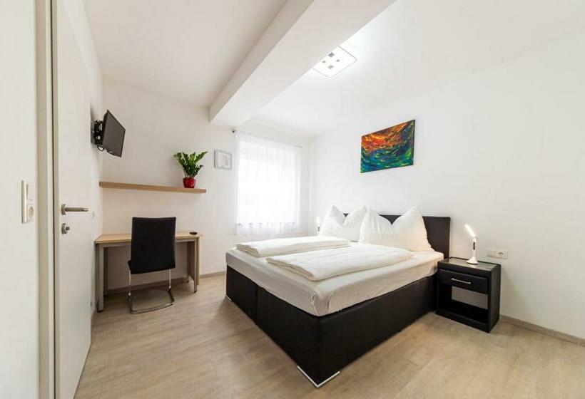 مبيت وإفطار Zeltweg Rooms