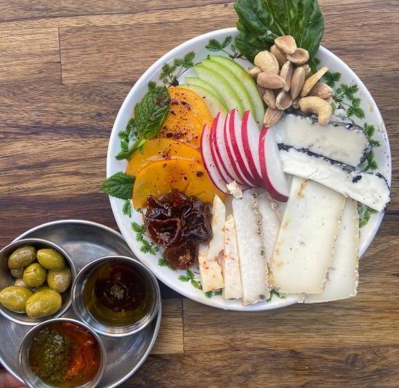 Deblox Living Alhambra Apartments