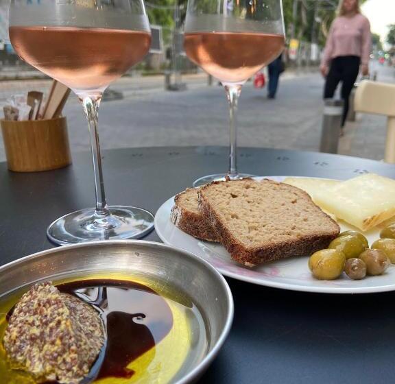 Deblox Living Alhambra Apartments