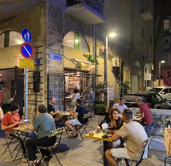 Deblox Living Alhambra Apartments