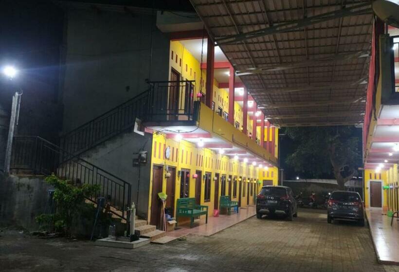 Hotell Near Jalan Tol 1