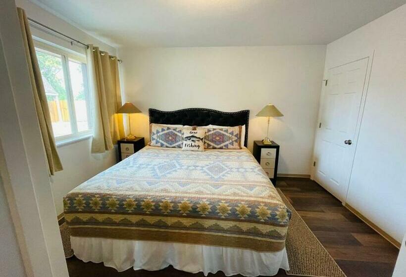 Otel Riverfront Lodging