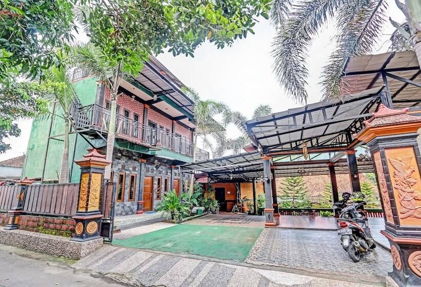 Hotel Spot On 91337 Pandu Homestay Klaten