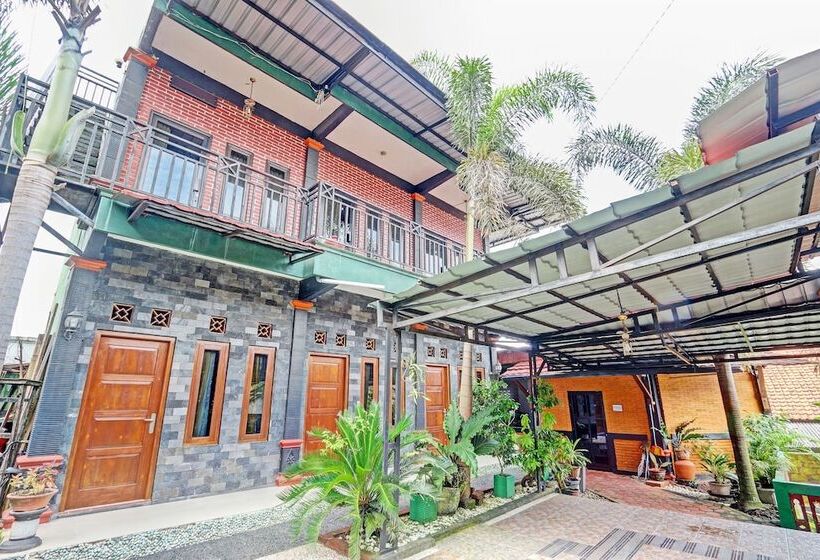 Hotel Spot On 91337 Pandu Homestay Klaten