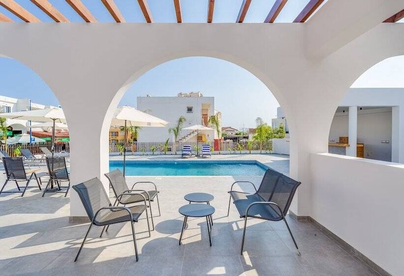 호텔 Zoi Ayia Napa