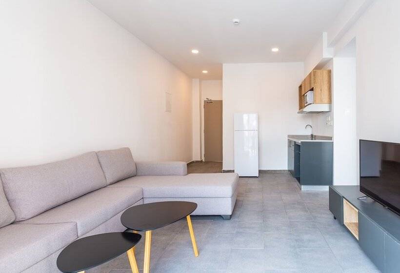 호텔 Zoi Ayia Napa