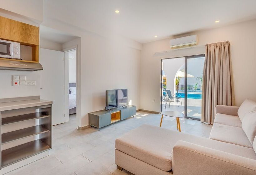 호텔 Zoi Ayia Napa