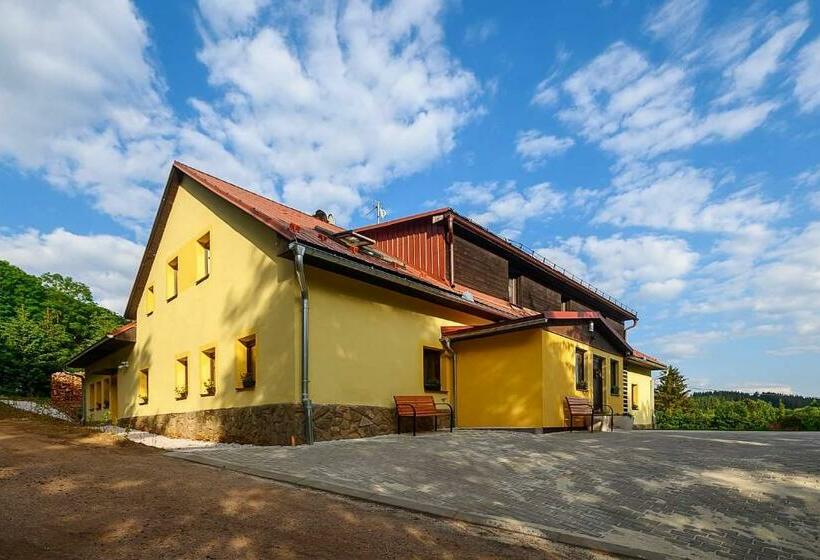 بنسيون Chalupa Křenov 62