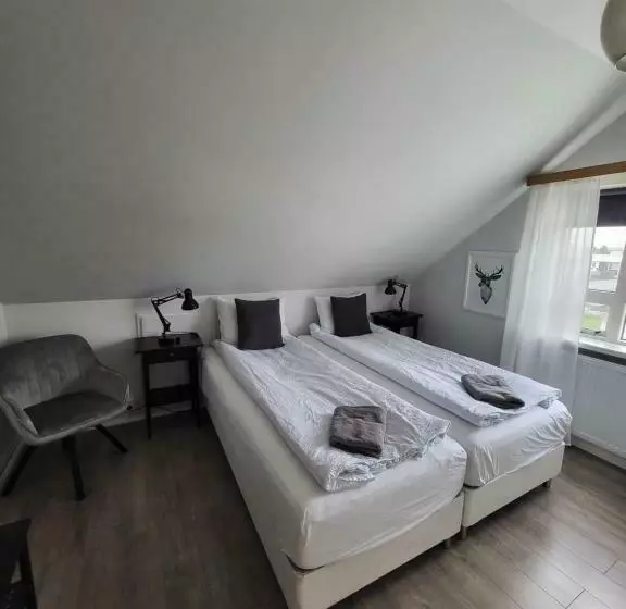 پانسیون Grindavik Guesthouse Self Check In & Out
