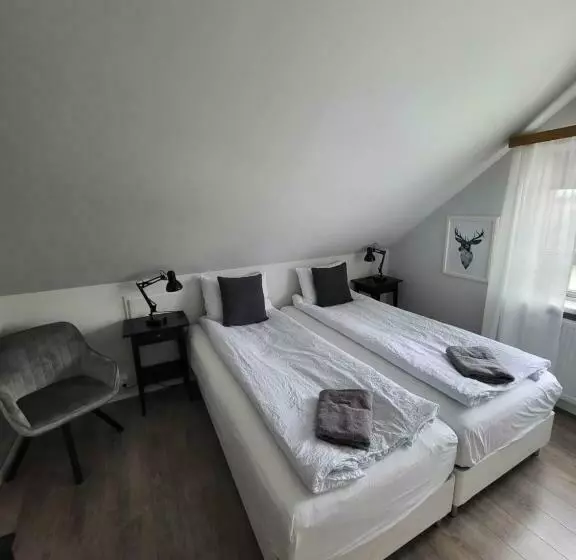 پانسیون Grindavik Guesthouse Self Check In & Out